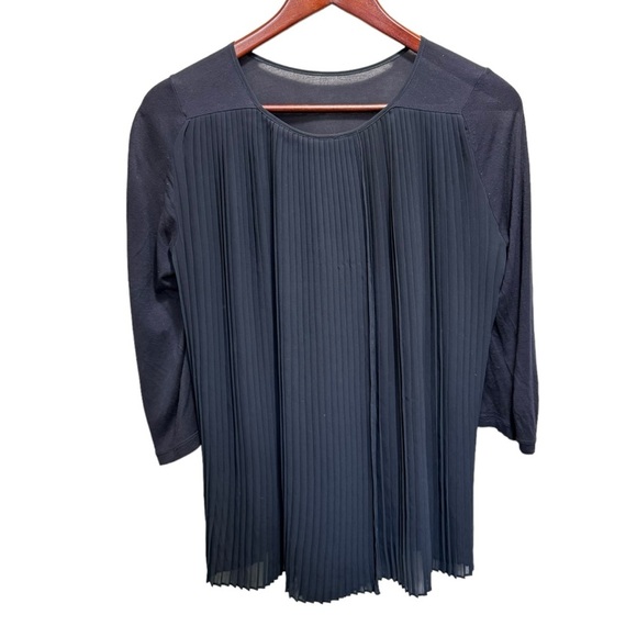 Club Monaco Scoop Neck Pleated Back Split Hem Size Small - Picture 2 of 8